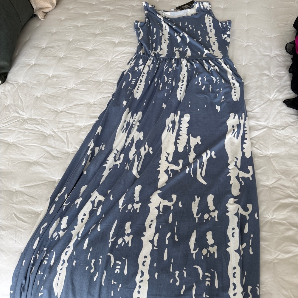 Maxi Periwinkle/blue and White Sleeveless Dress